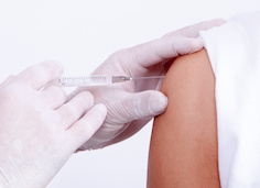 “I vaccini? Sono tutti approvati senza studi adeguati”
